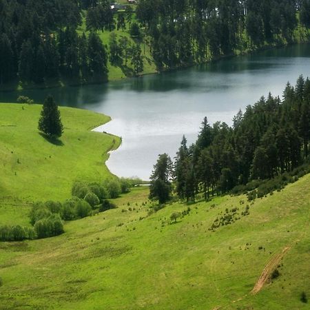 Stand'Art - апартамент в Mountain Lake complex, Смолянски езера Экстерьер фото